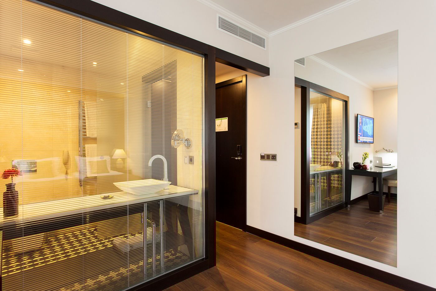 Quentin-Boutique-Hotel-Room-44