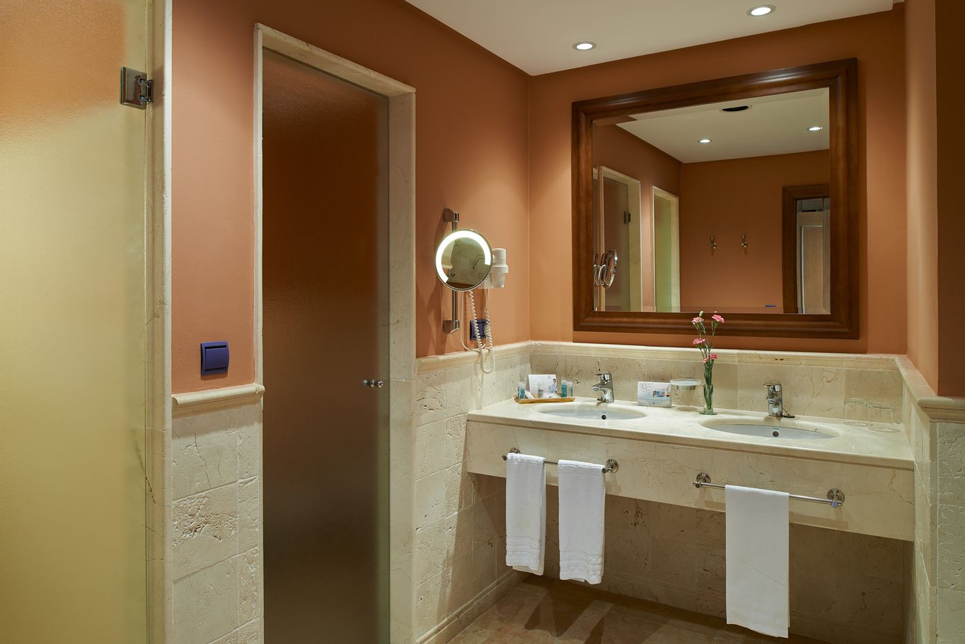 Hipotels-Barrosa-Palace-Room-39