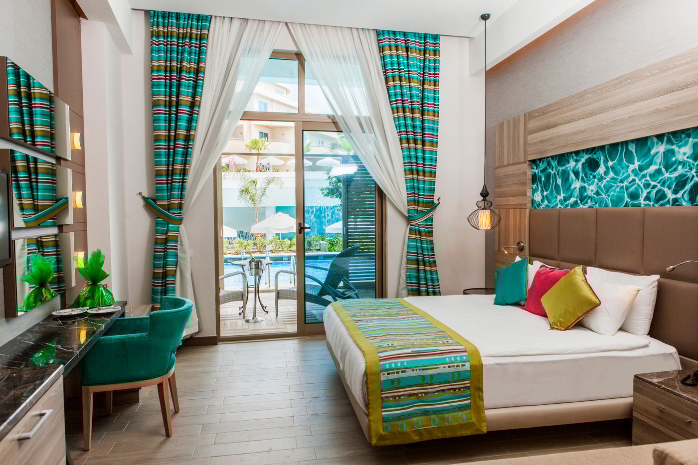 Long-Beach-Harmony-Room-20