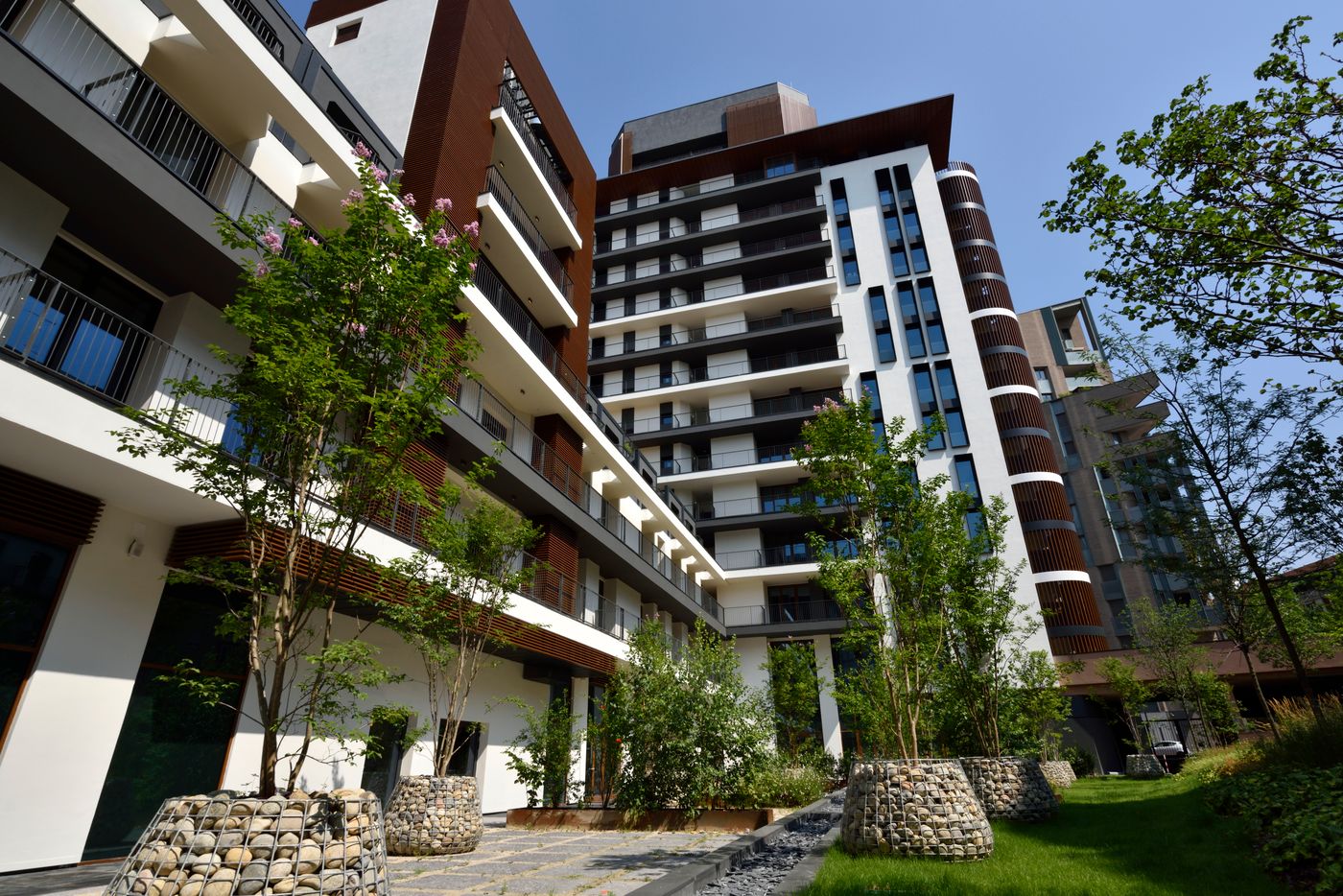 Milano-Verticale---Una-Esperienze-General-view-56