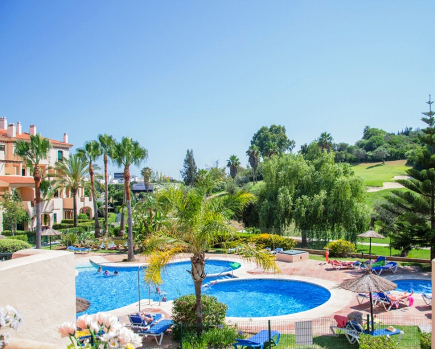 La Almadraba Apartments