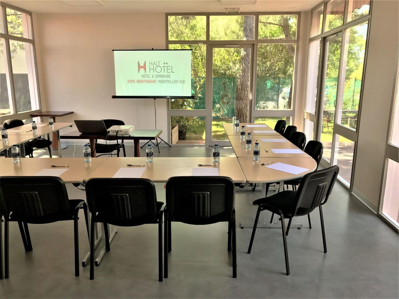 HALT HOTEL - Choisissez l'Hôtellerie Indépendant - France - LATTES - Conferences - 9