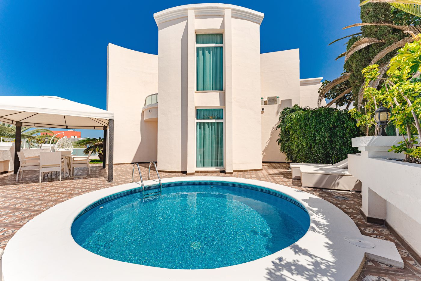 Flamingo-Suites-Room-20