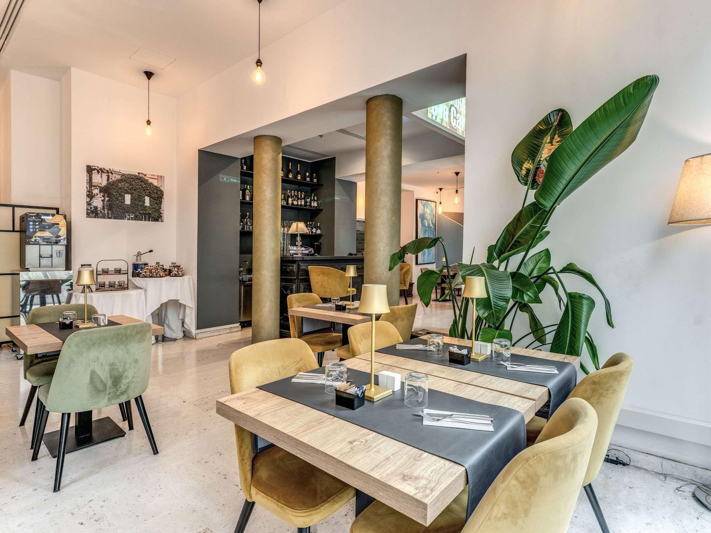 Mercure-Roma-Centro-Termini-General-view-13