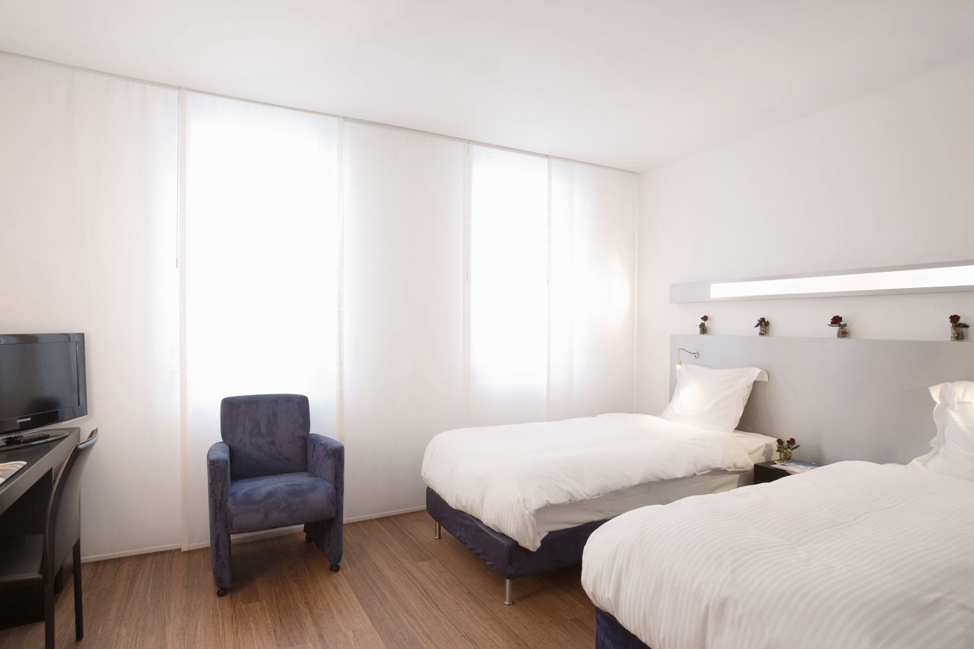 Aqua-Hotel-Brussels-Room-8