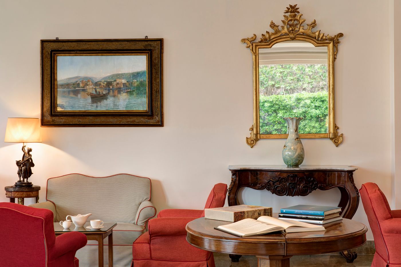 Grand-Hotel-Royal-Lobby-63