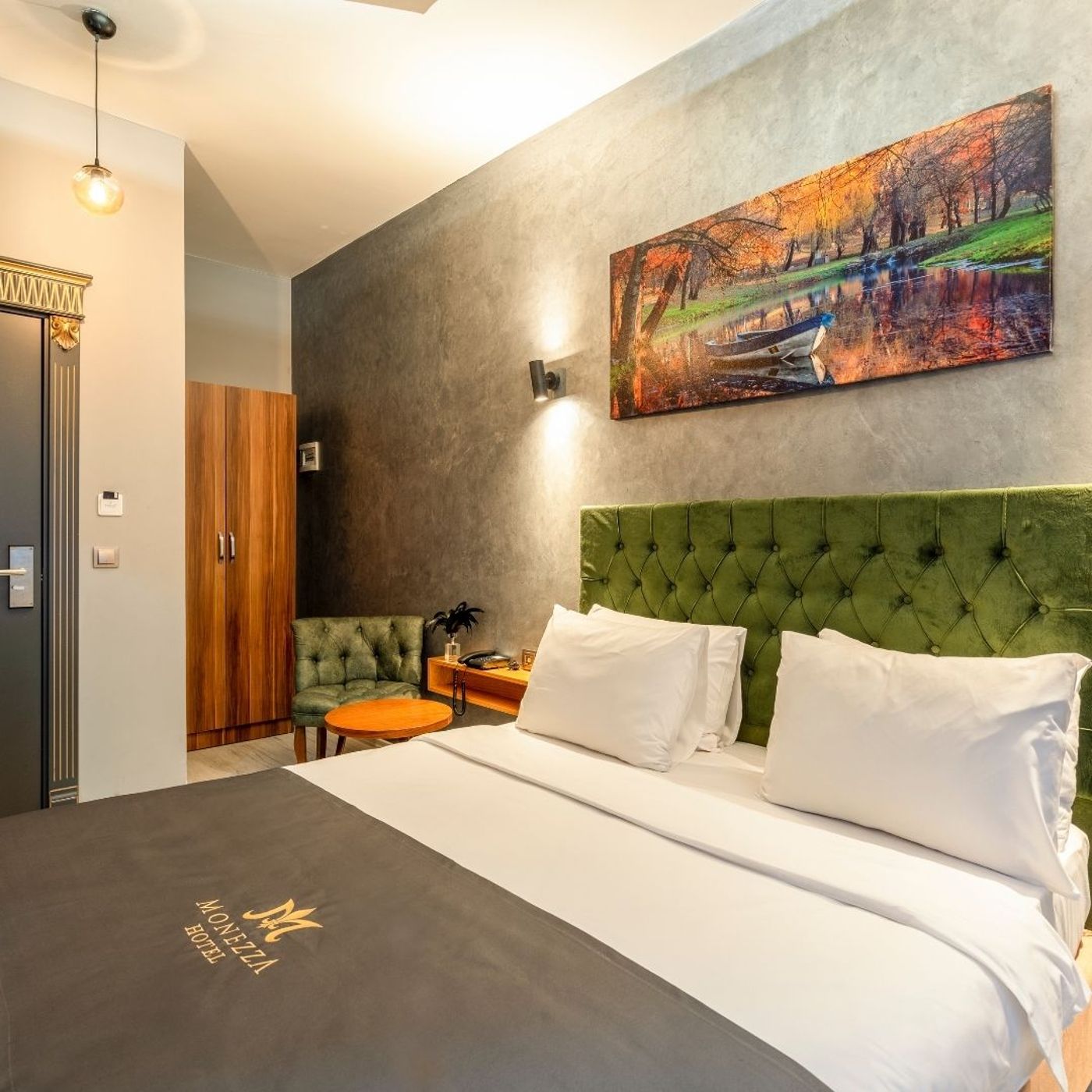 Monezza-Hotel-Room-38