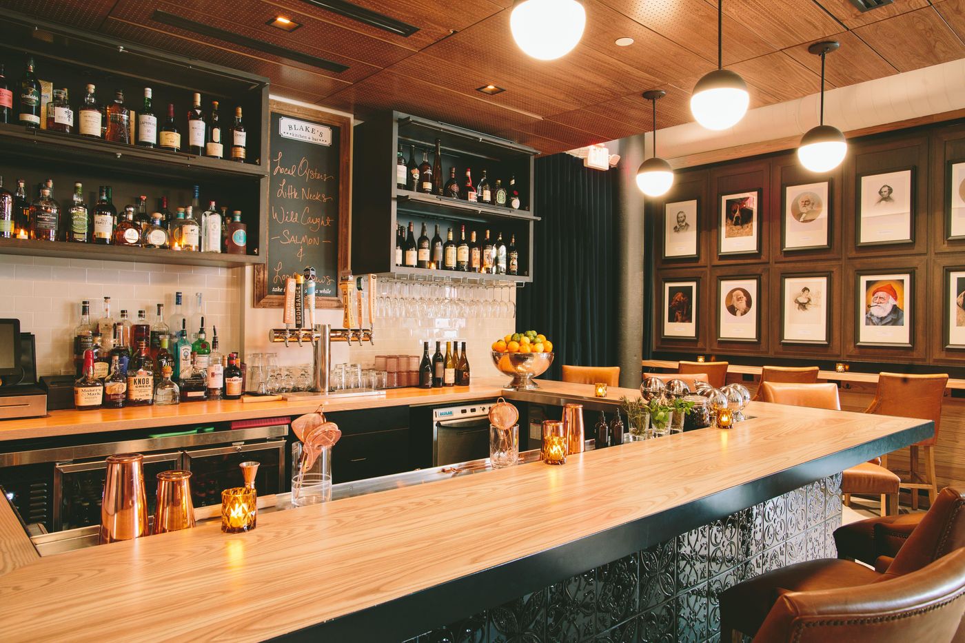 Hotel-Indigo-Boston-Garden-Bar-10