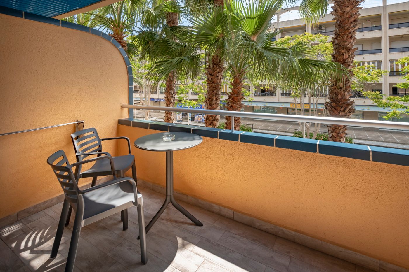 4R-Playa-Park-Room-16