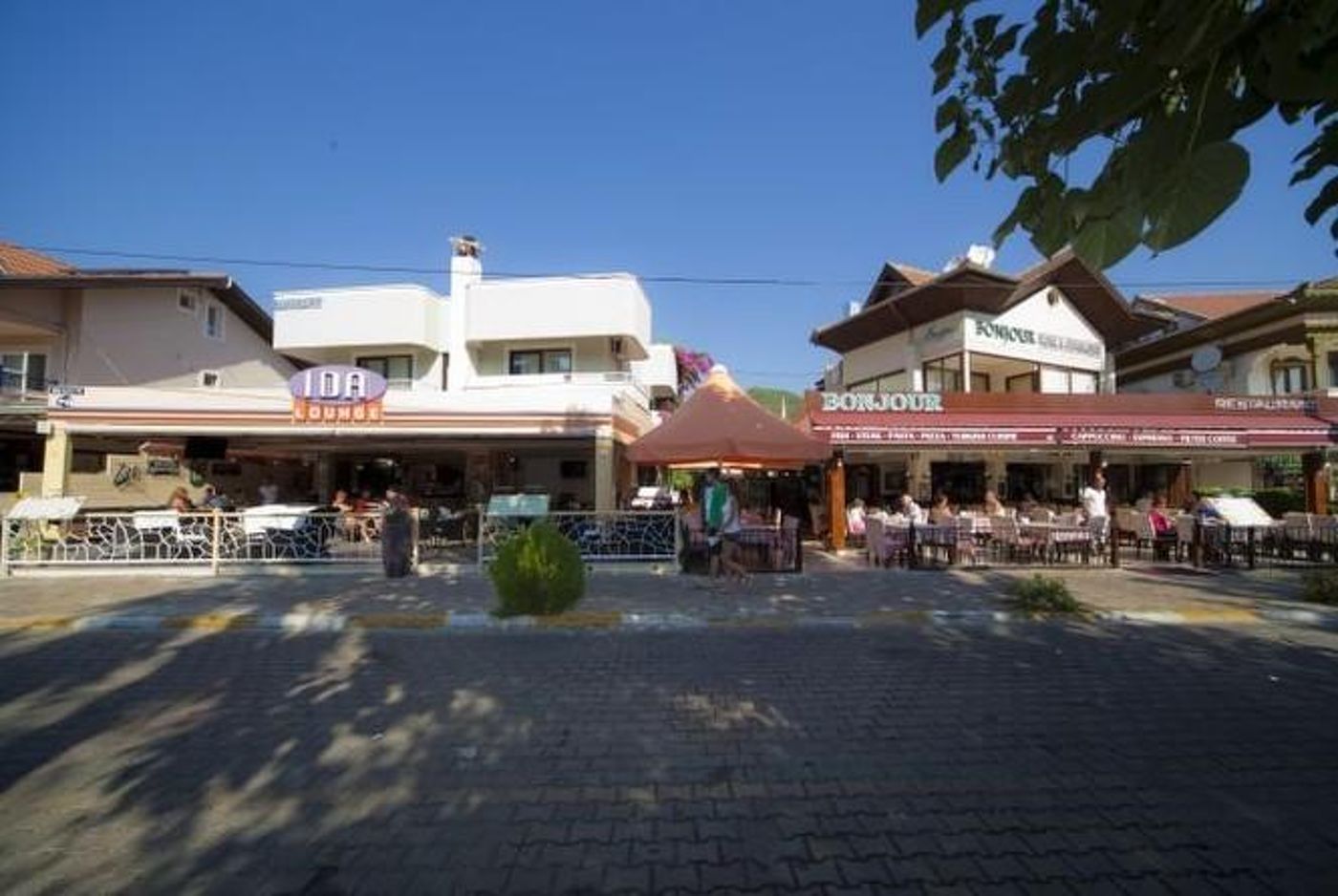 Bonjour Boutique Hotel