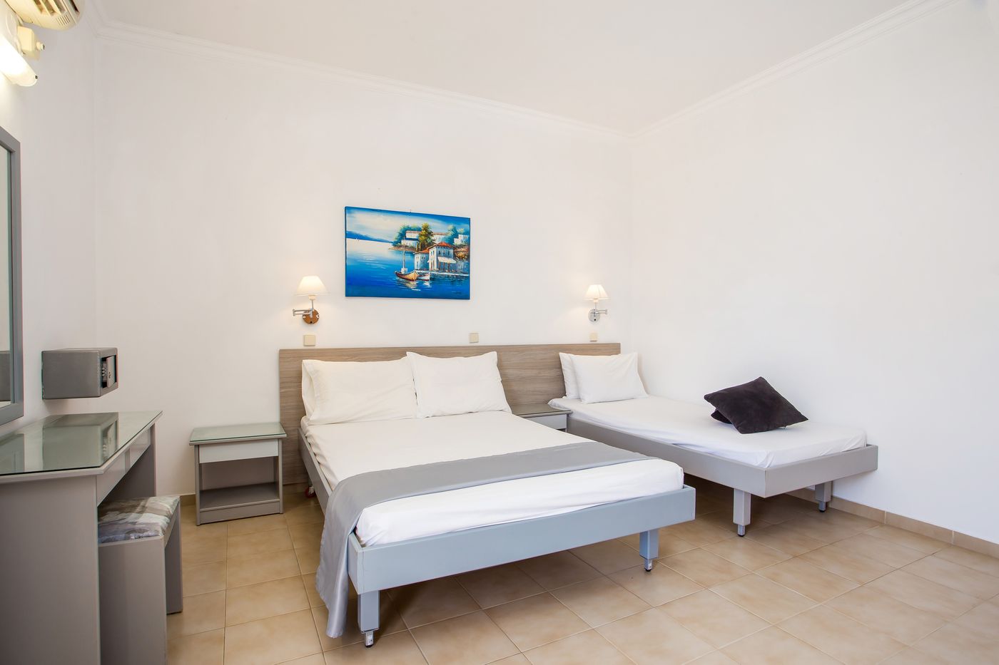 Tsampika-Hotel---Studios-Room-32