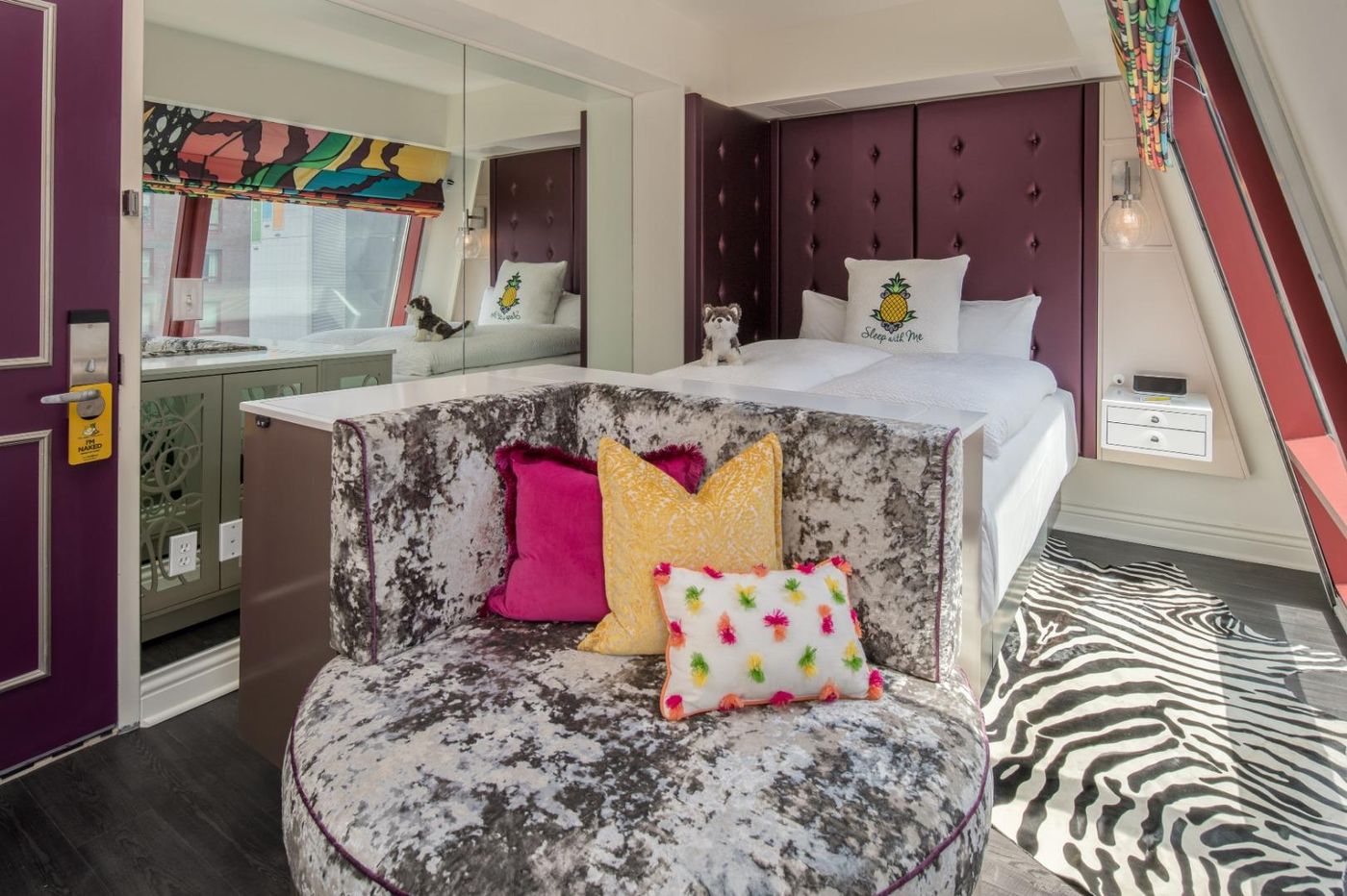 Staypineapple--An-Artful-Hotel--Midtown-New-York-Room-14