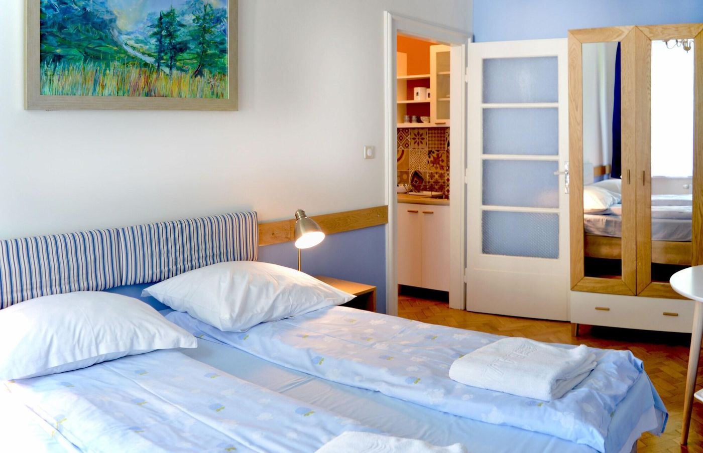 Cybulskiego-Guest-Rooms-Room-35