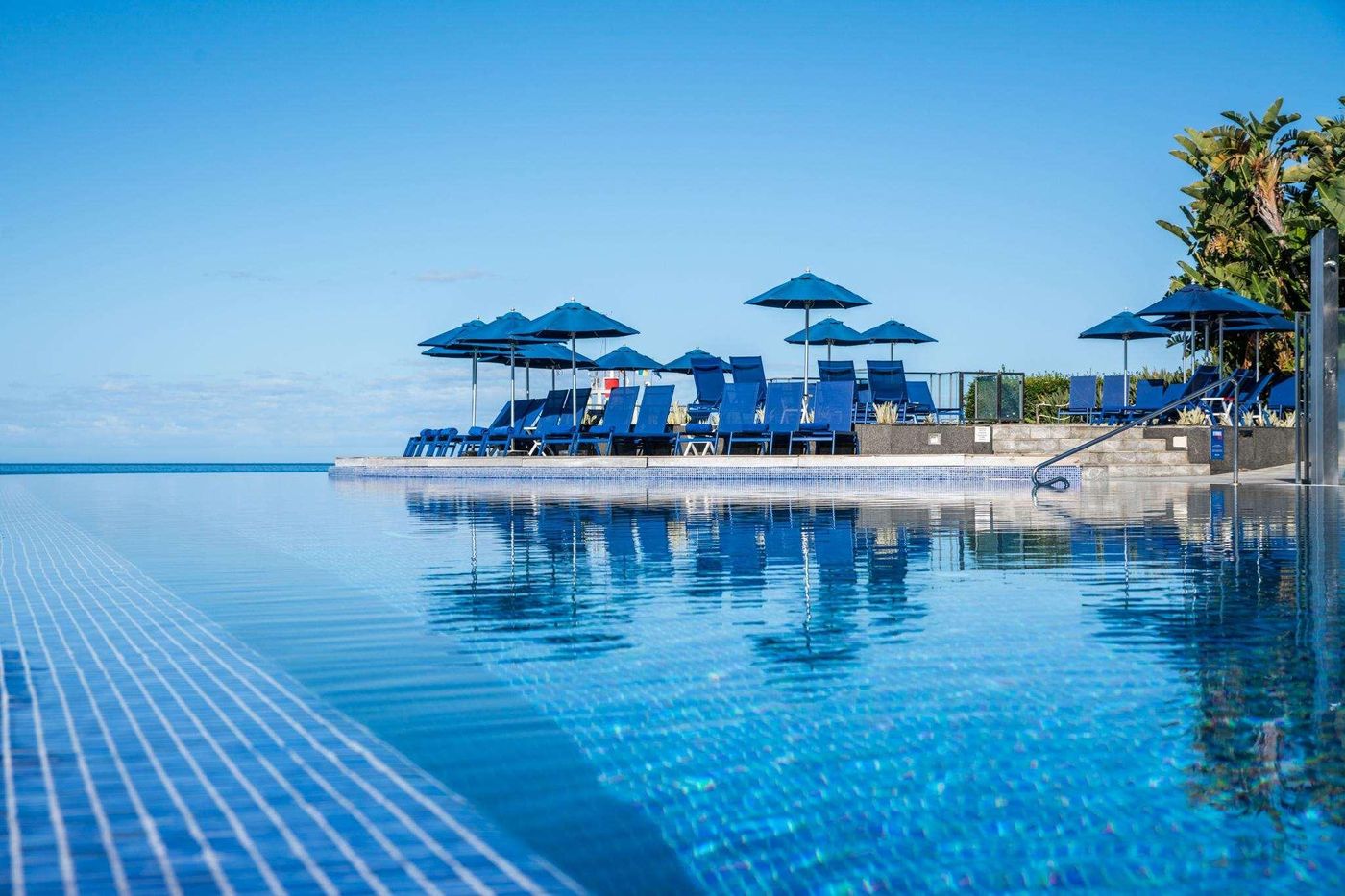 Marina-Suites-Pool-8