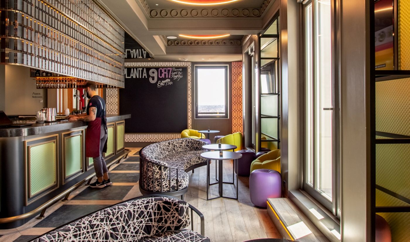 Pestana CR7 Gran Via - Spain - Madrid - Bar - 8