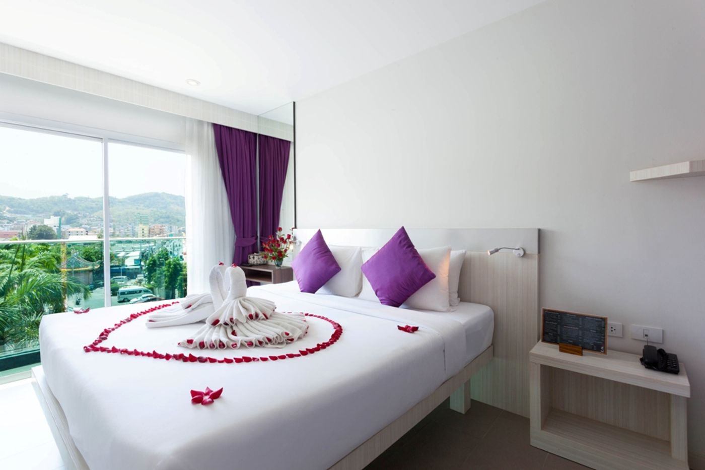 The-AIM-Patong-Hotel-Room-16