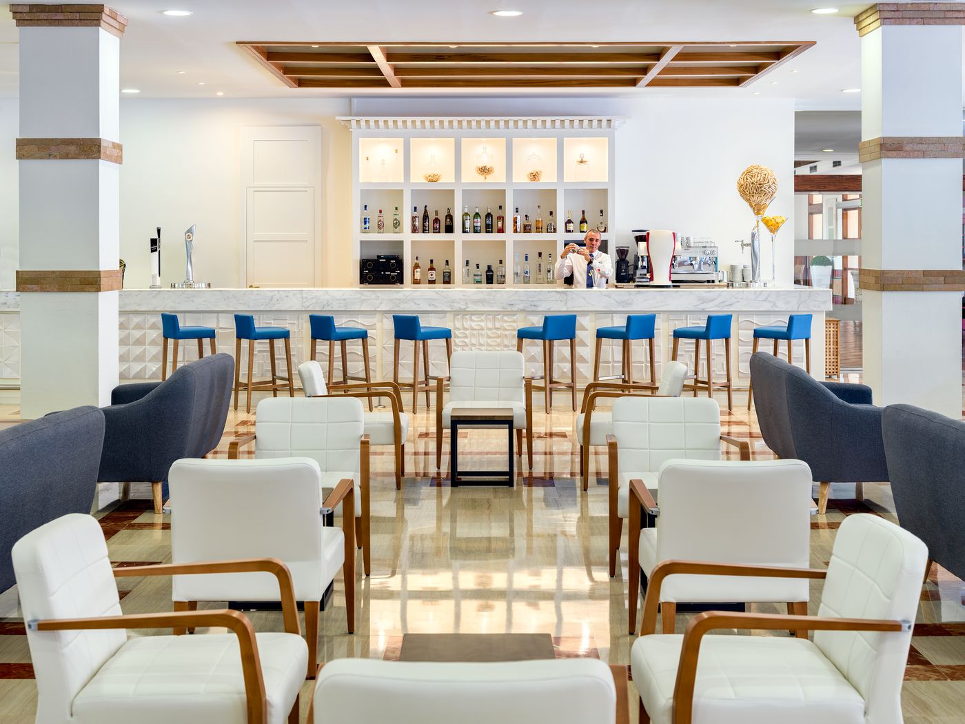 H10-Mediterranean-Village-Lobby-30