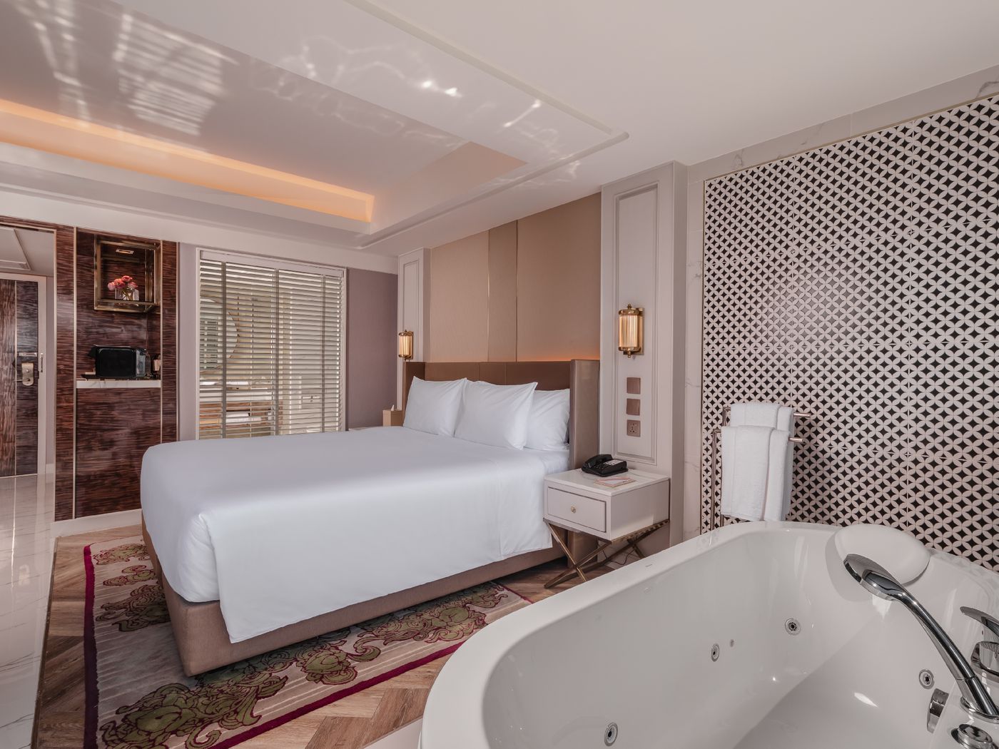 Aira-Hotel-Bangkok-Room-48