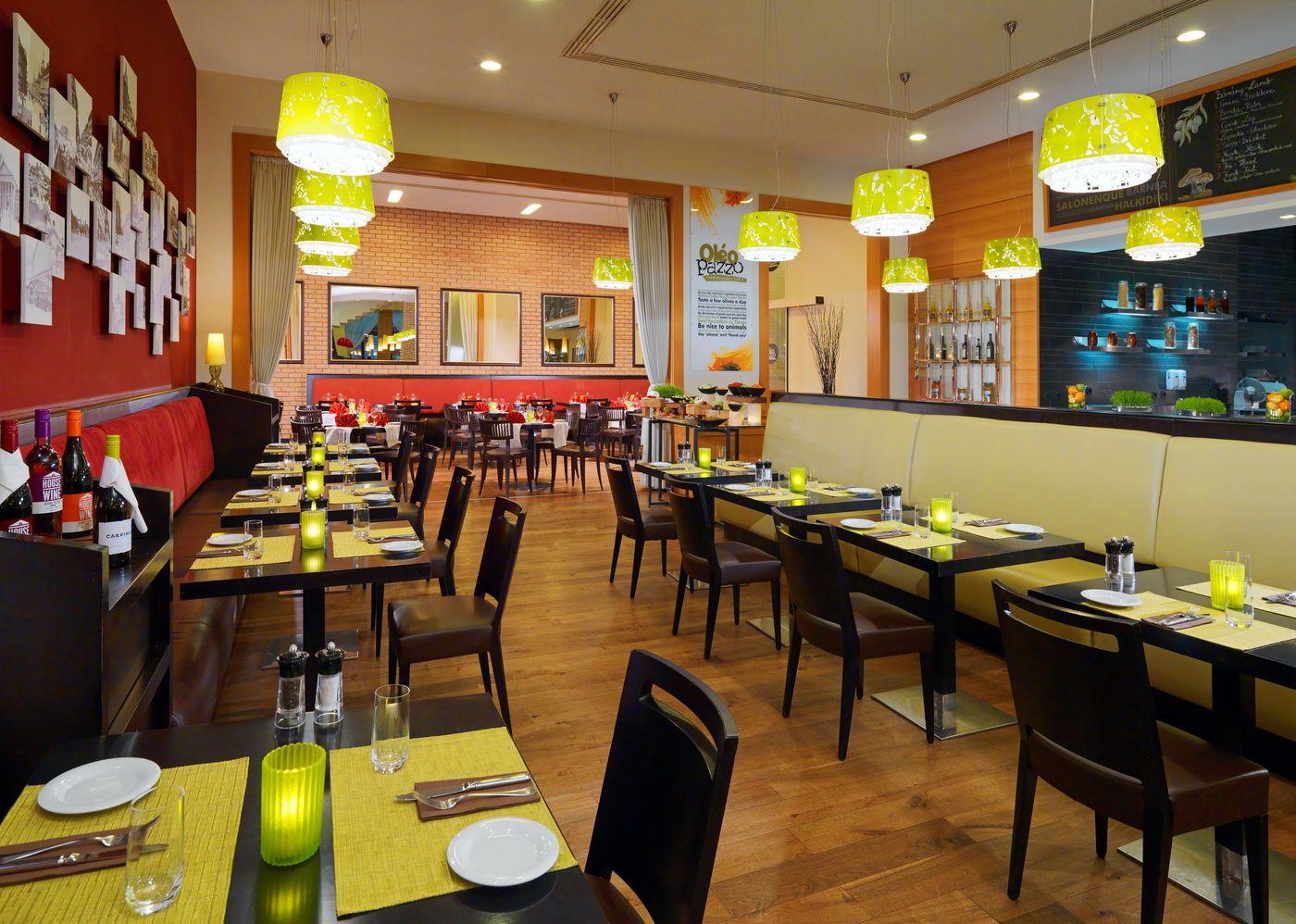 Courtyard-Budapest-Restaurant-45