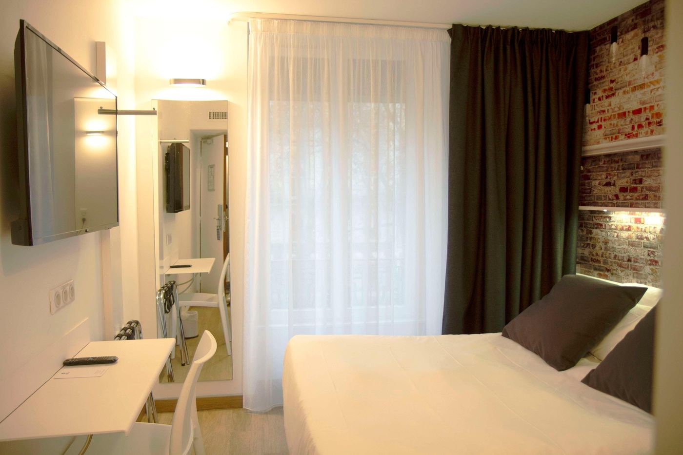 Best-Western-Hotel-Le-Montparnasse-Room-35