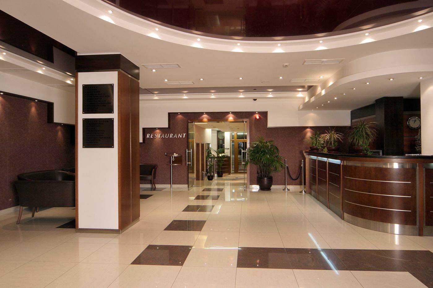 Forum-Bulgaria-SOFIA-Lobby-4