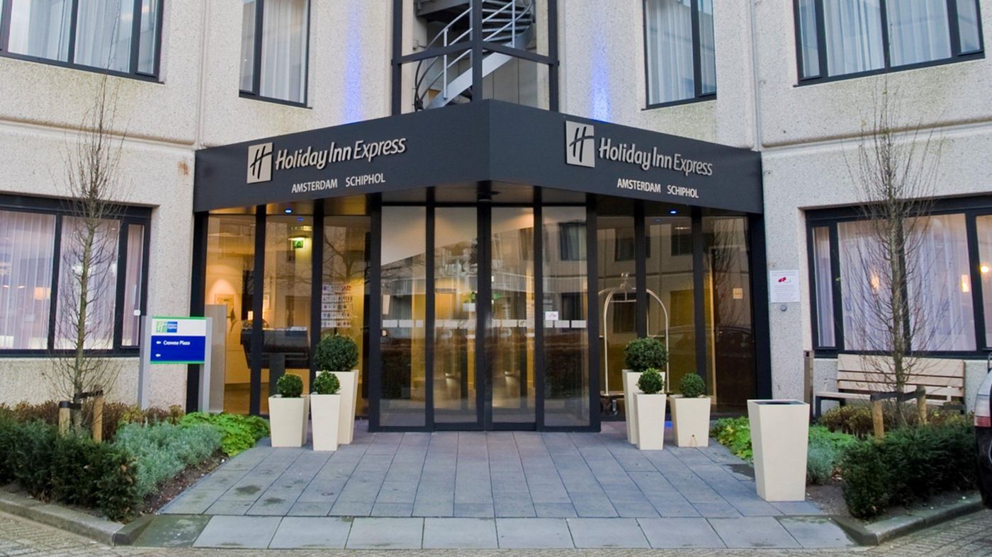 Holiday-Inn-Express-Amsterdam-Schiphol-General-view-6