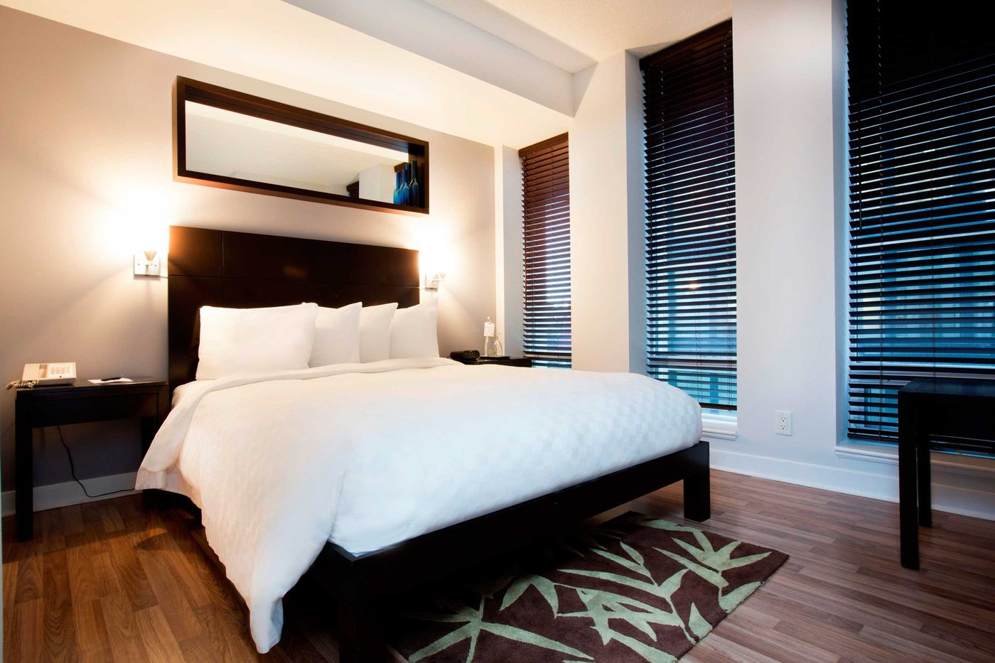 Executive Hotel Cosmopolitan Toronto-Canada-Toronto-Room-6