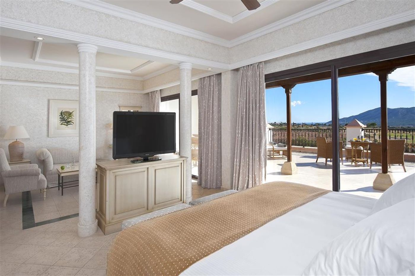 The-Level-At-Melia-Villaitana-Room-43