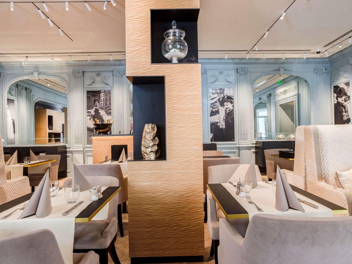 Royal-Saint-Honore-Restaurant-46