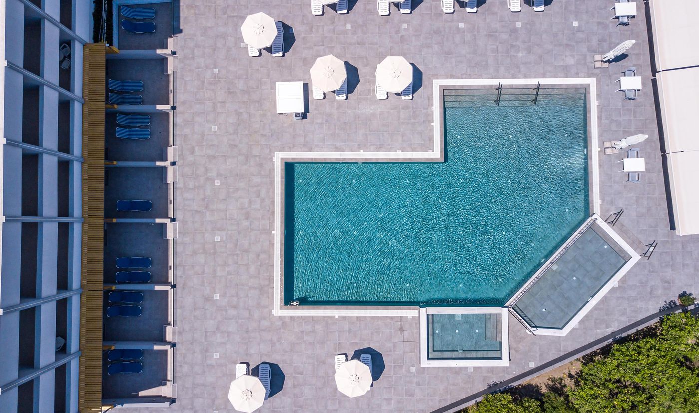 Tsampika-Hotel---Studios-Pool-11