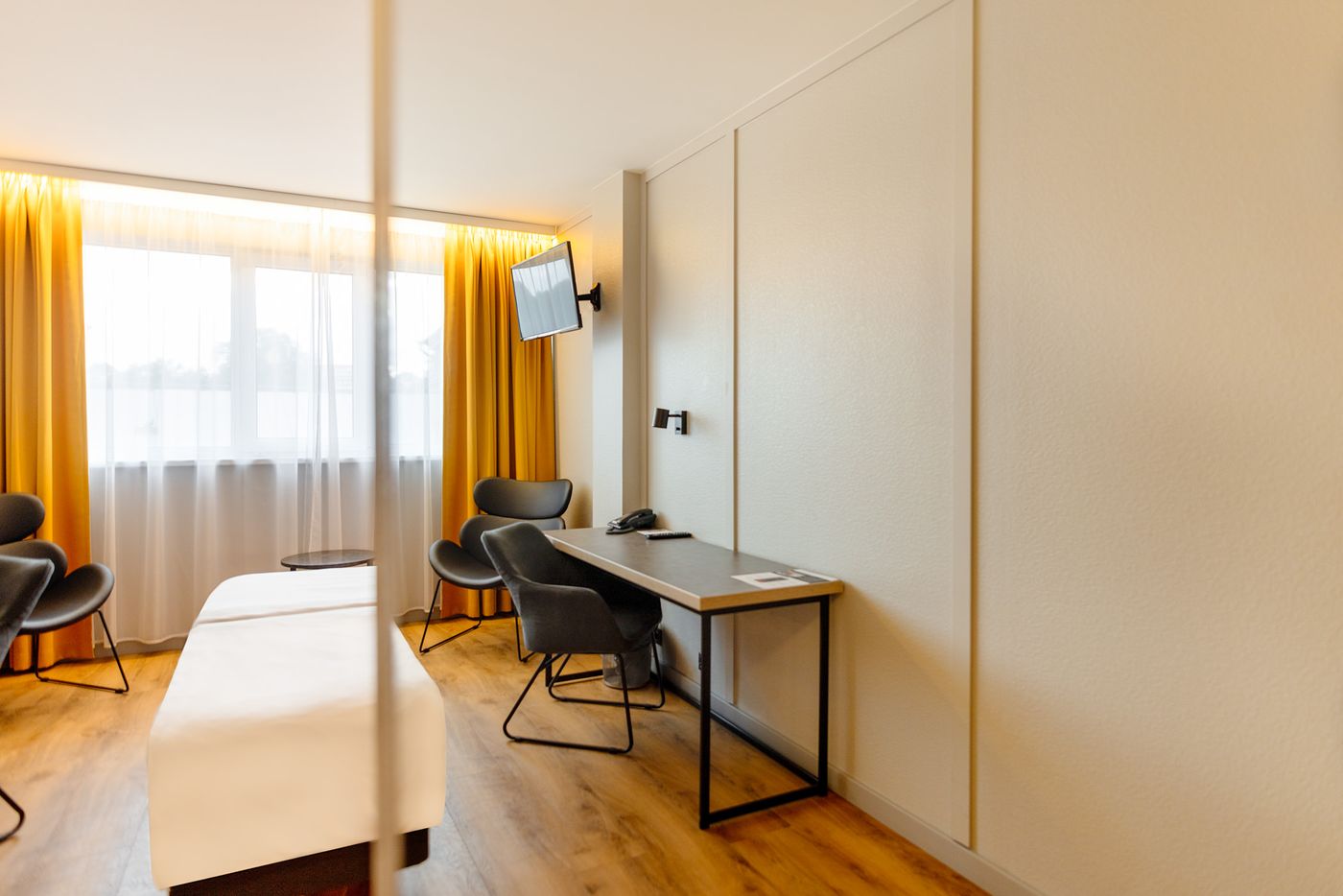 Metropol-Hotel-Room-21