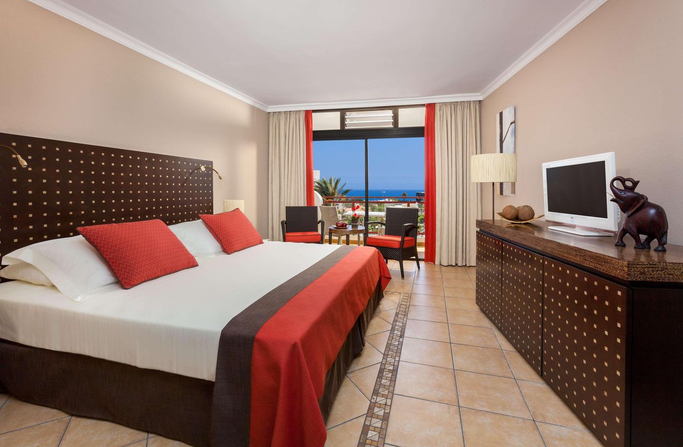 Seaside-Sandy-Beach-Hotel-Room-14
