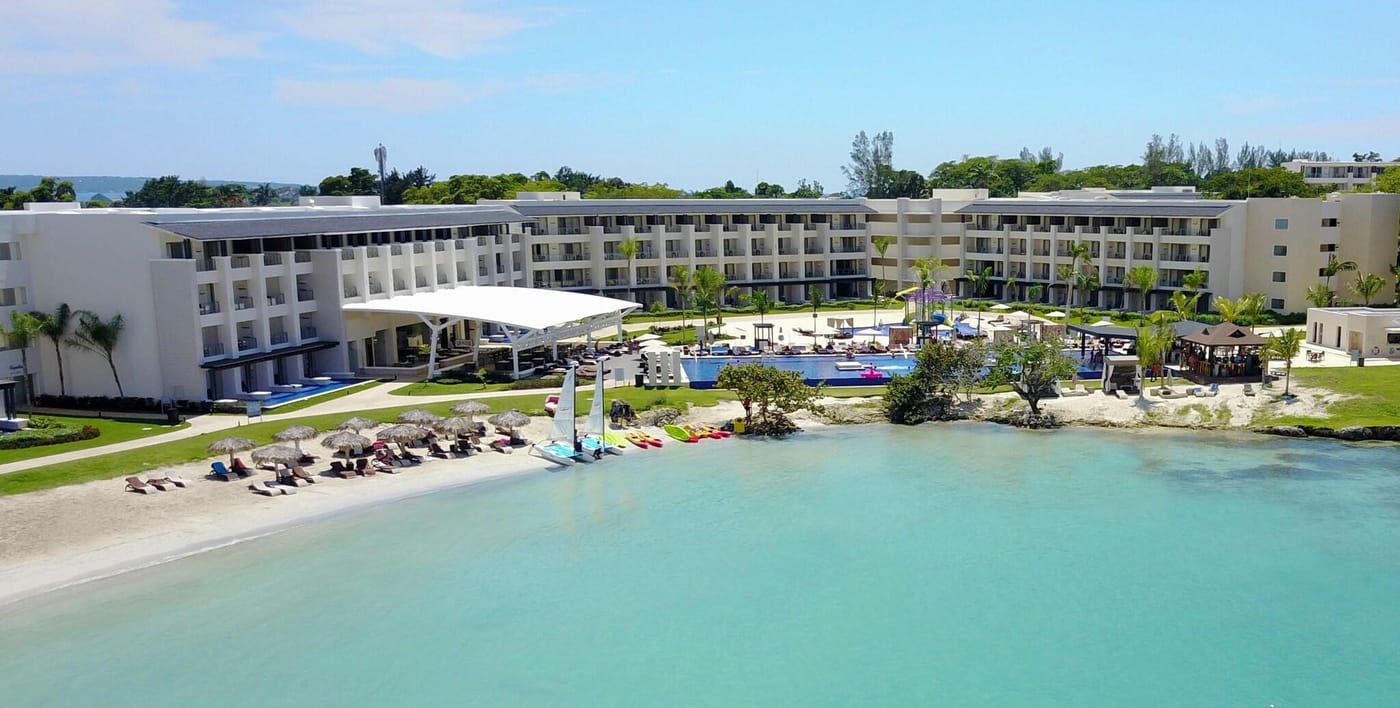 Royalton-Negril-Resort---Spa-All-Inclusive-General-view-10