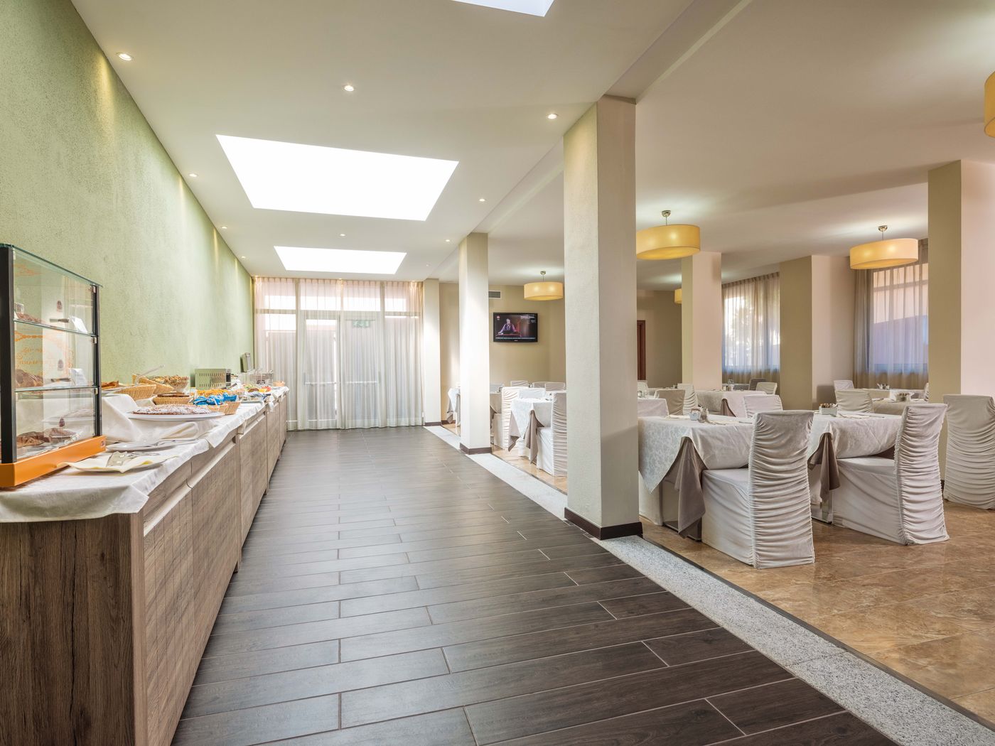 For-You-Restaurant-37