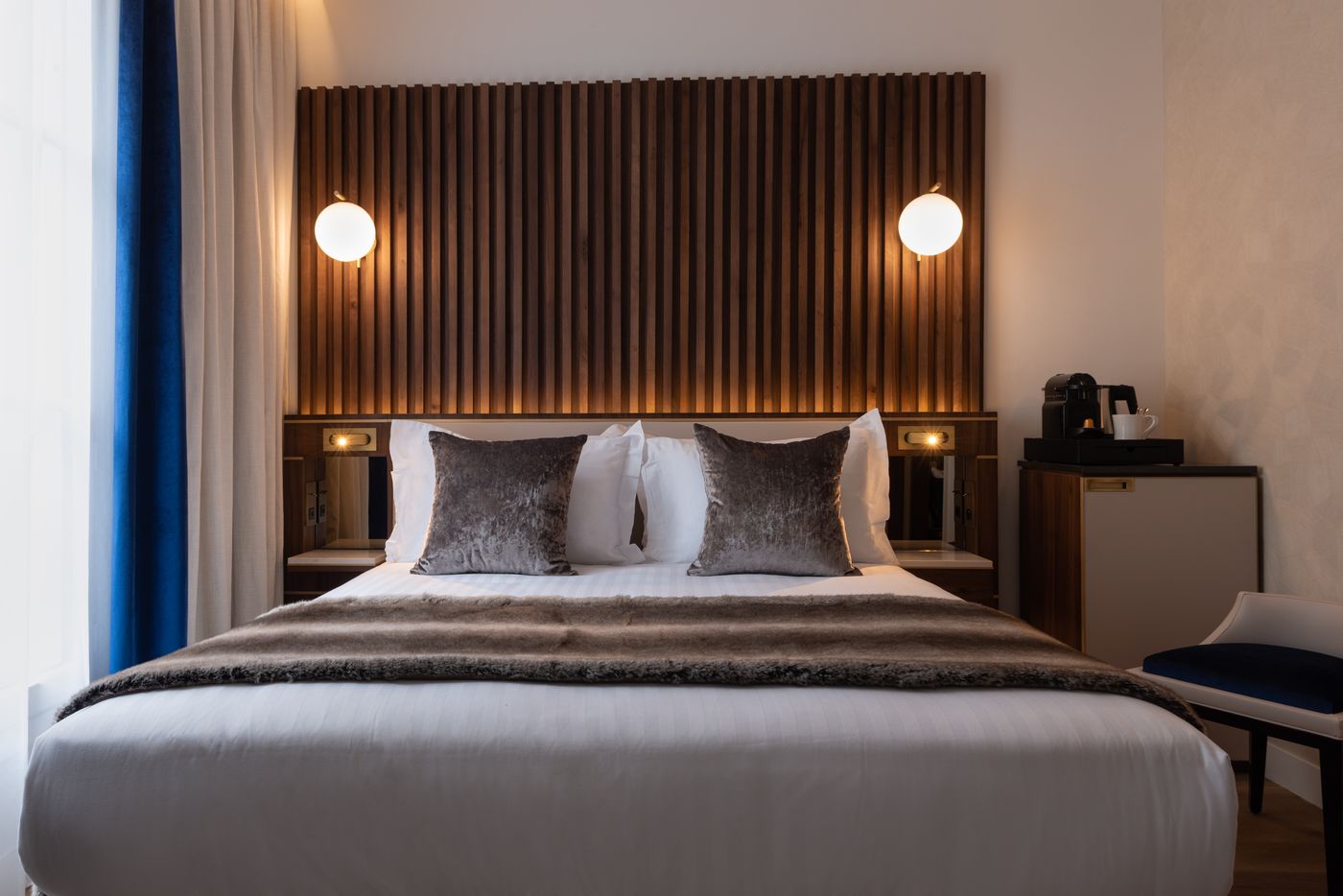 Hotel-Lord-Byron-Room-26