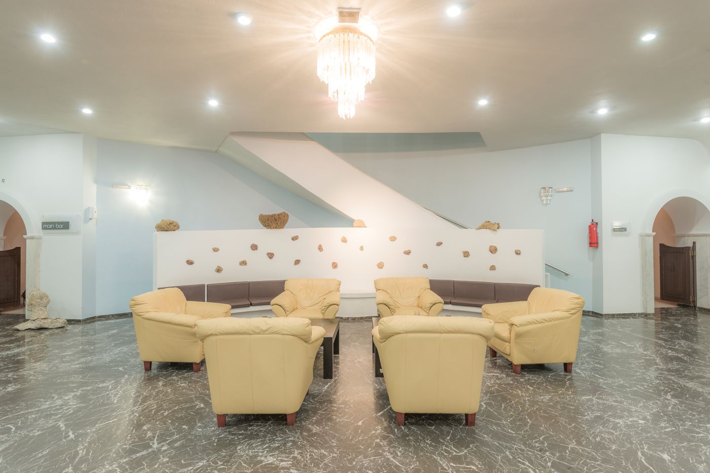 Atlantis-Hotel-Lobby-69