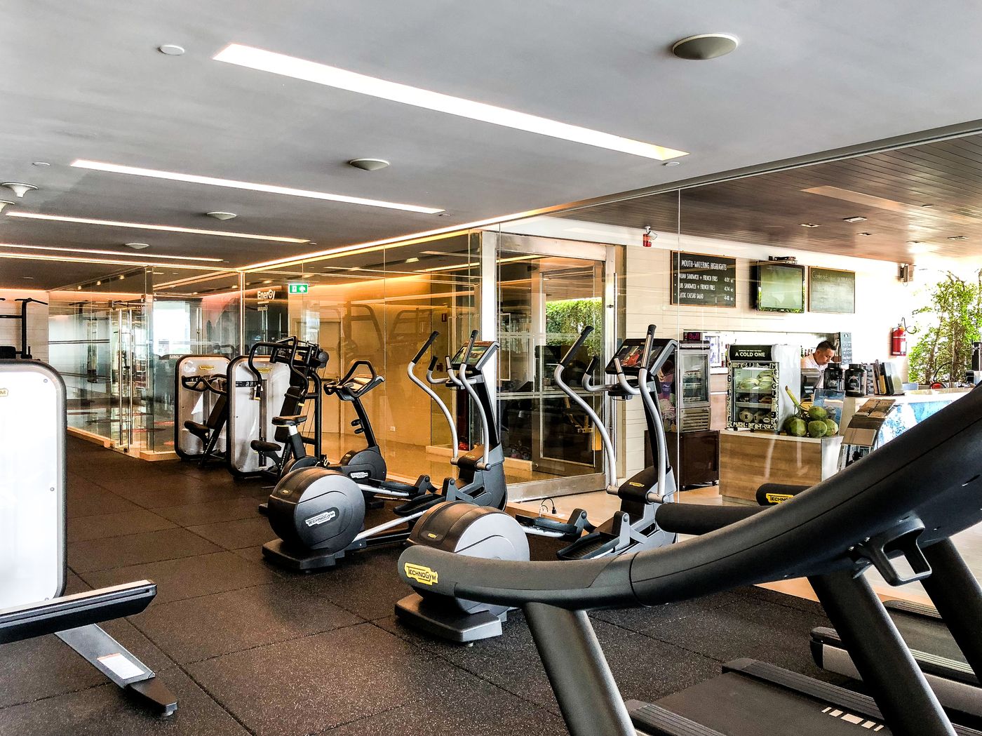 Pullman-Bangkok-Hotel-G-Sports-and-Entertainment-58