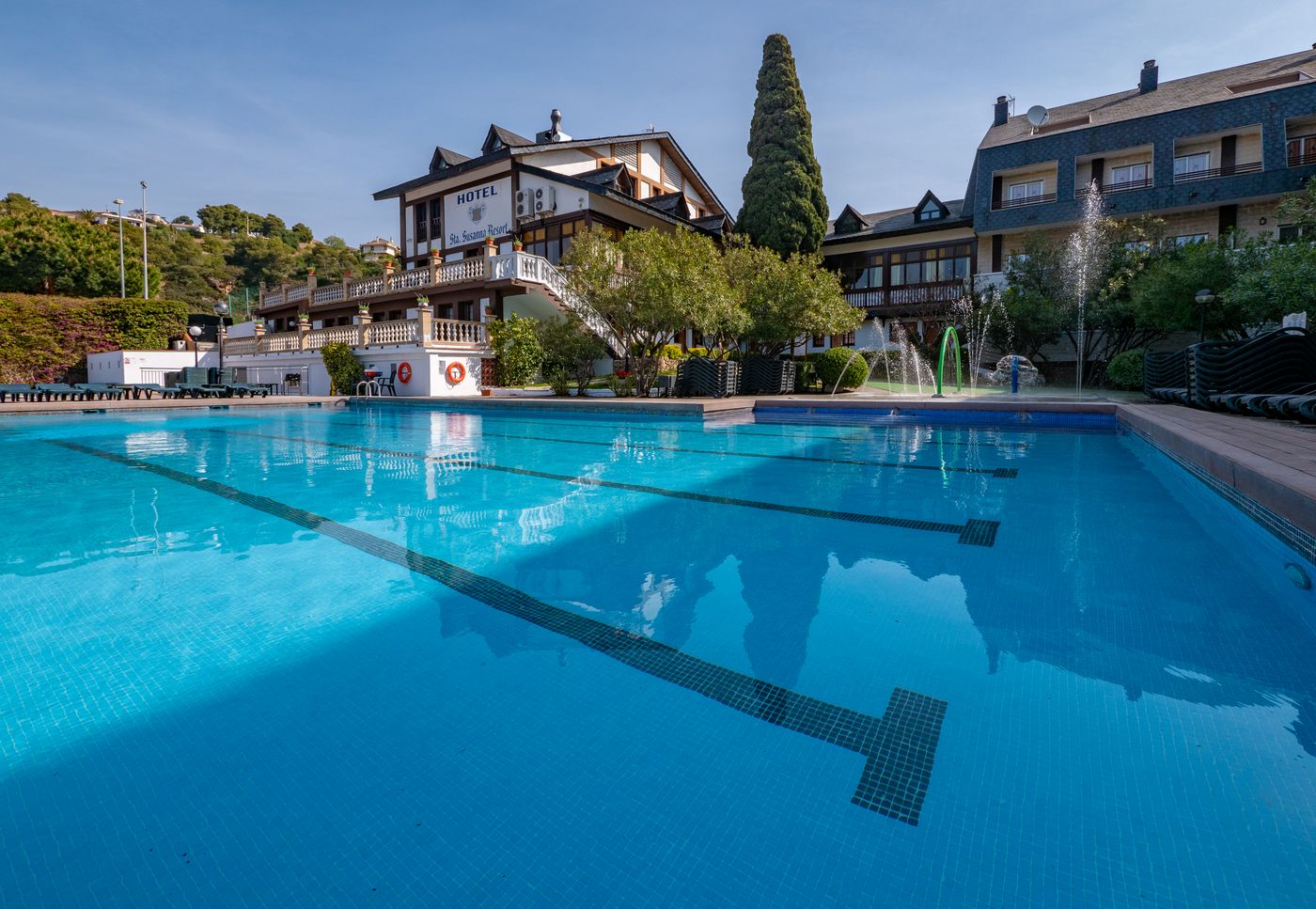 Santa-Susanna-Resort-Pool-6