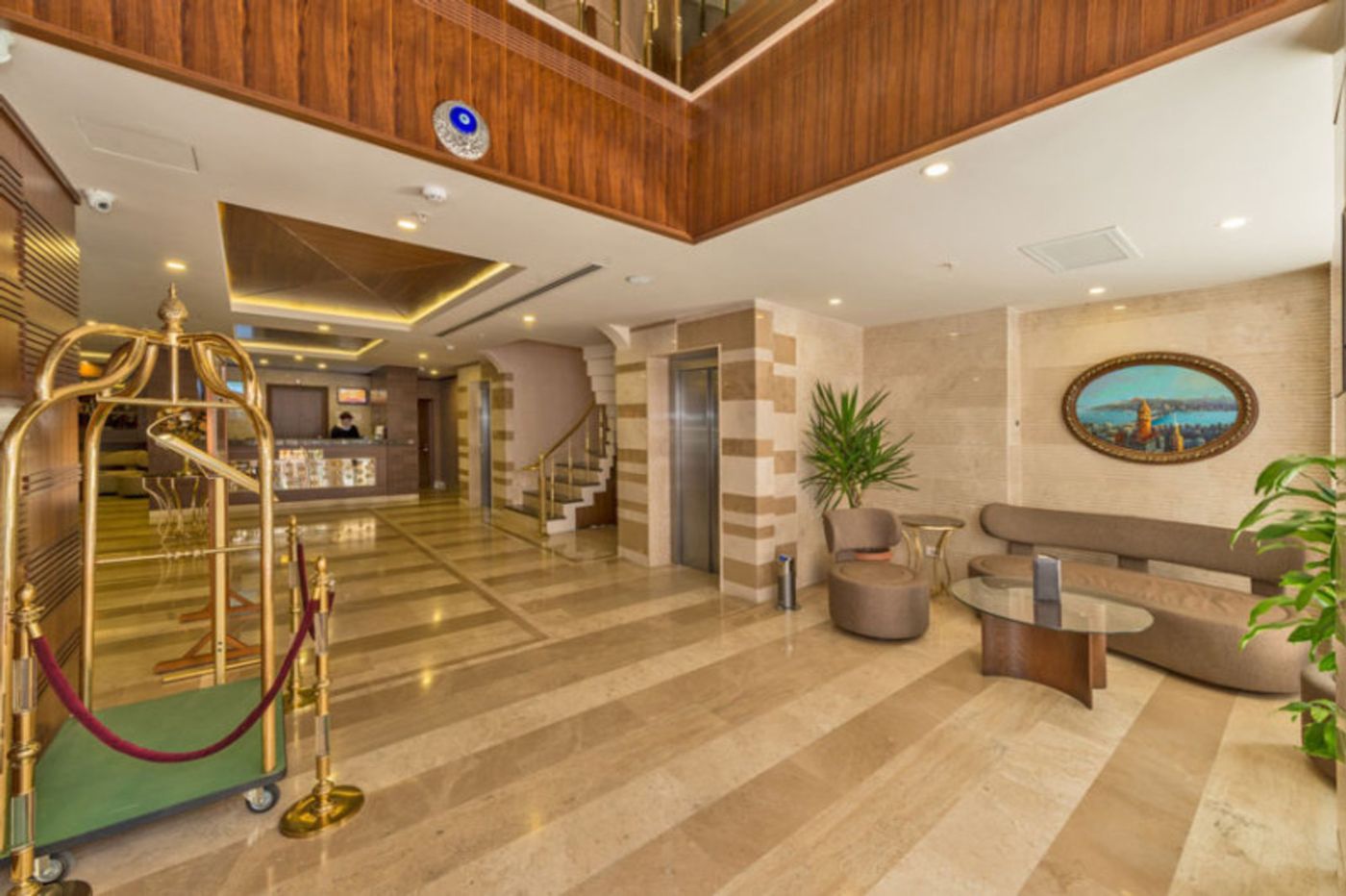 Bekdas-Hotel-Deluxe-Lobby-15