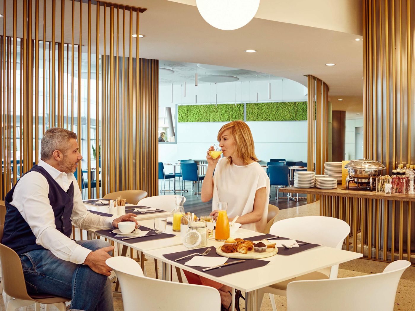 Novotel-Venezia-Mestre-Castellana-Restaurant-26