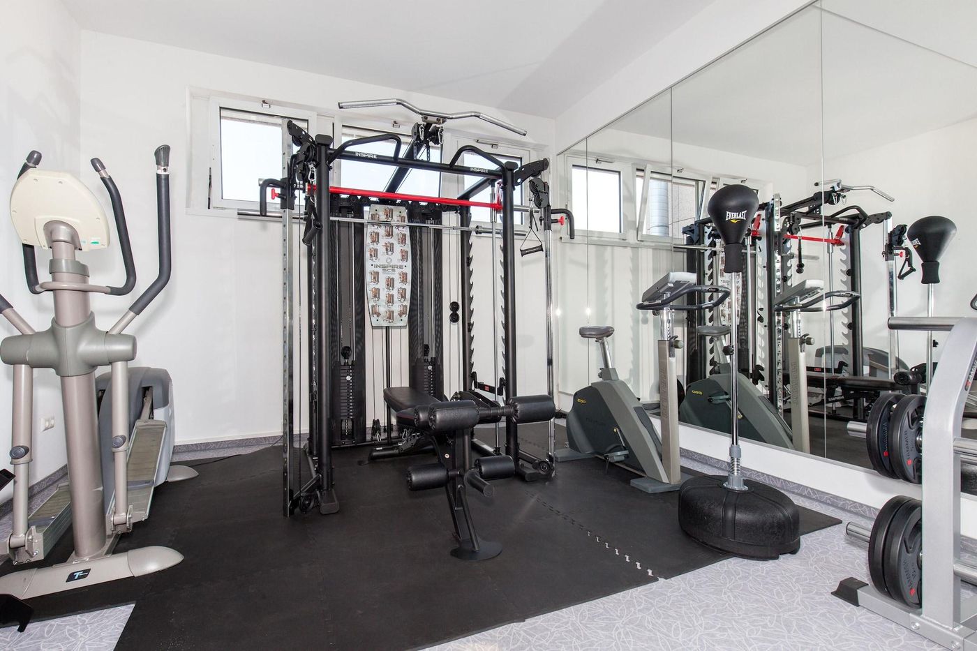 Paragon Apartments - Germany - FRANKFURT - Sports and Entertainment - 1