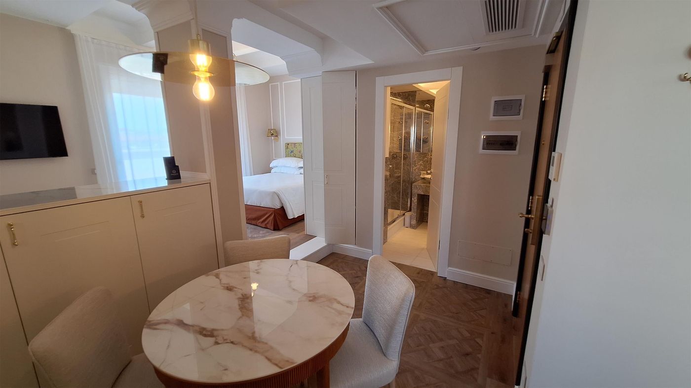 BEST-WESTERN-Hotel-Rivoli-Room-45