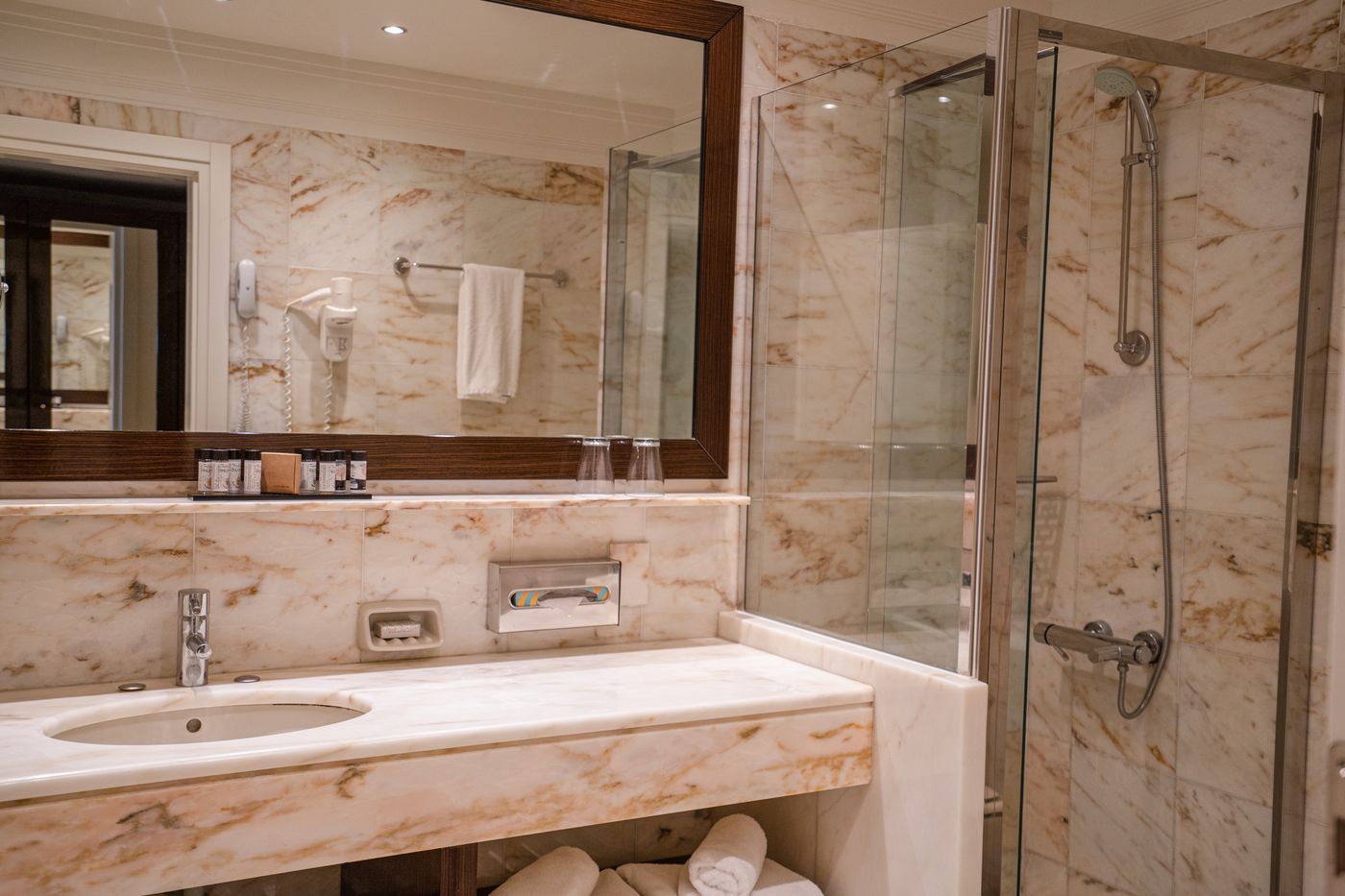 Princess-Resort-Room-42