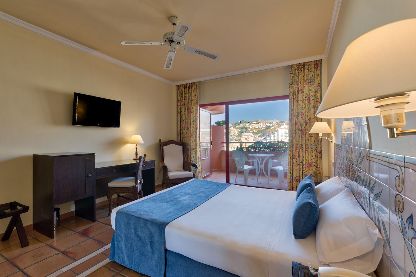 Ibersol-Almunecar-Beach-Spa-Room-18