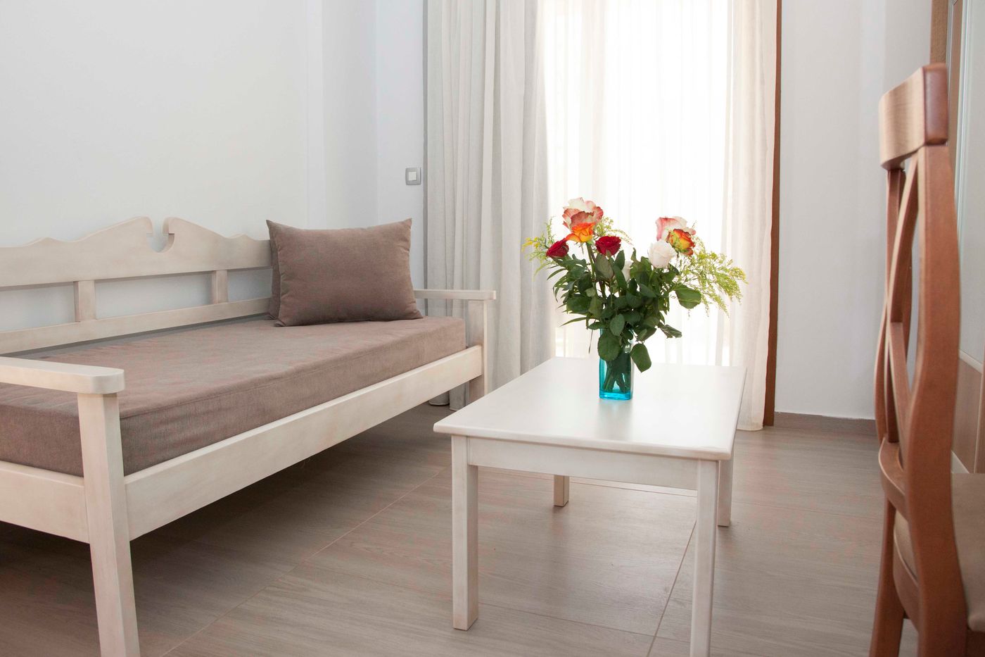 Sunny-Suites-Room-21