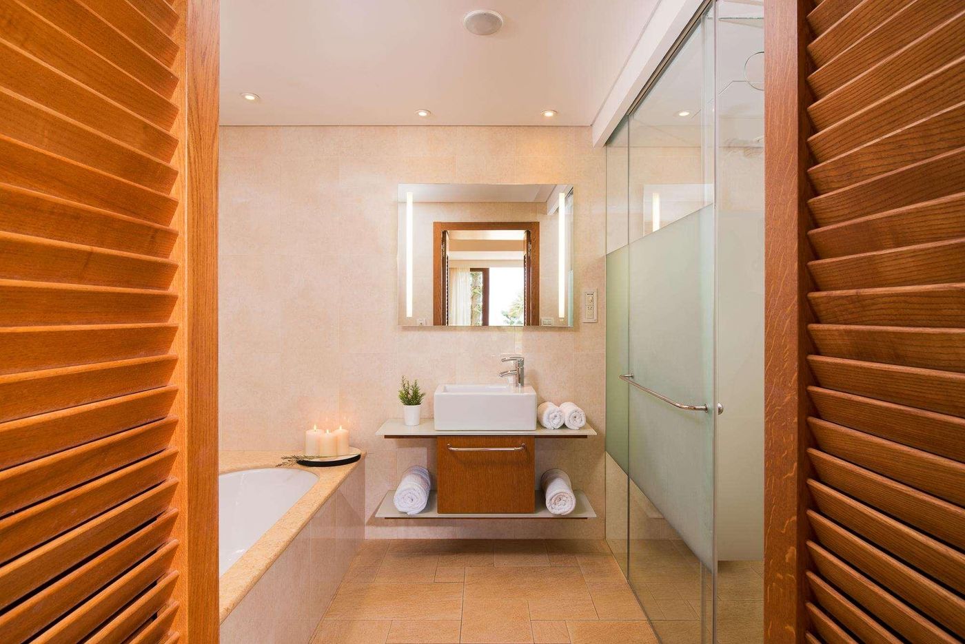 Kernos-Beach-Room-47