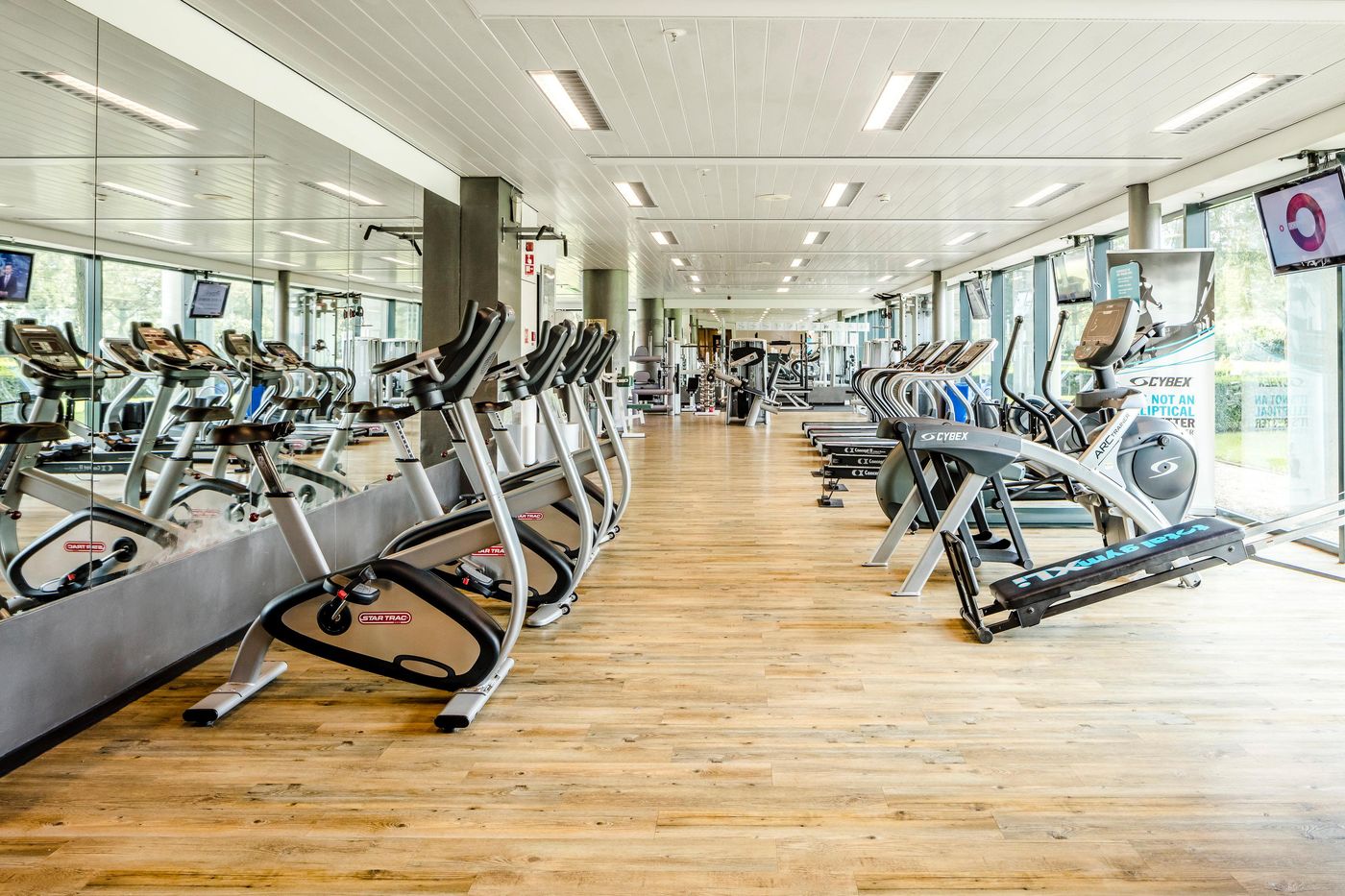 Radisson-Blu-Amsterdam-Airport-Sports-and-Entertainment-68