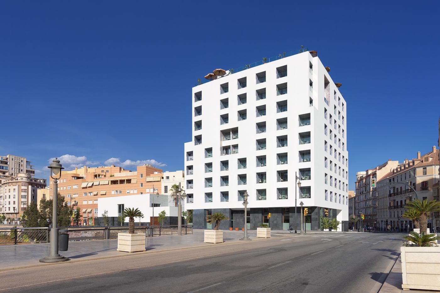 H10 Croma Malaga