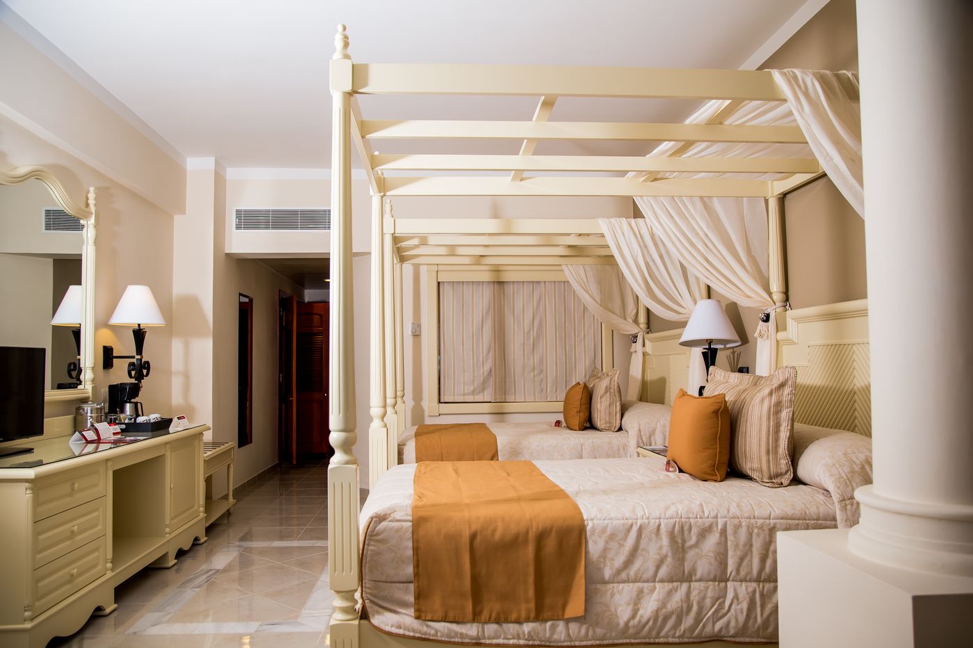 Luxury-Bahia-Principe-Runaway-Bay-All-Inclusive-Adults-Only-Room-32