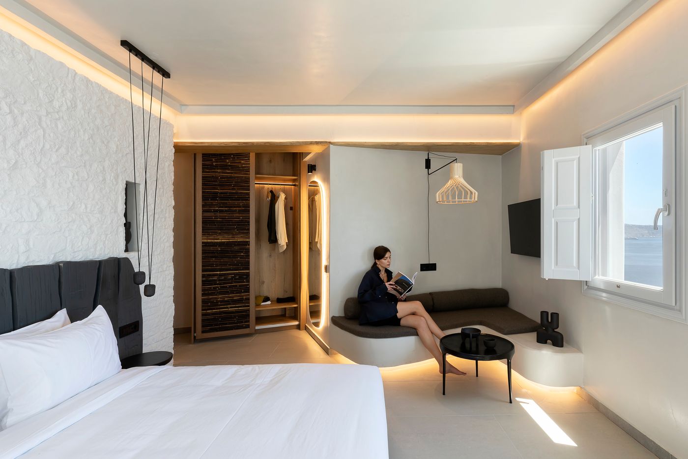 Hom-Santorini-Room-19